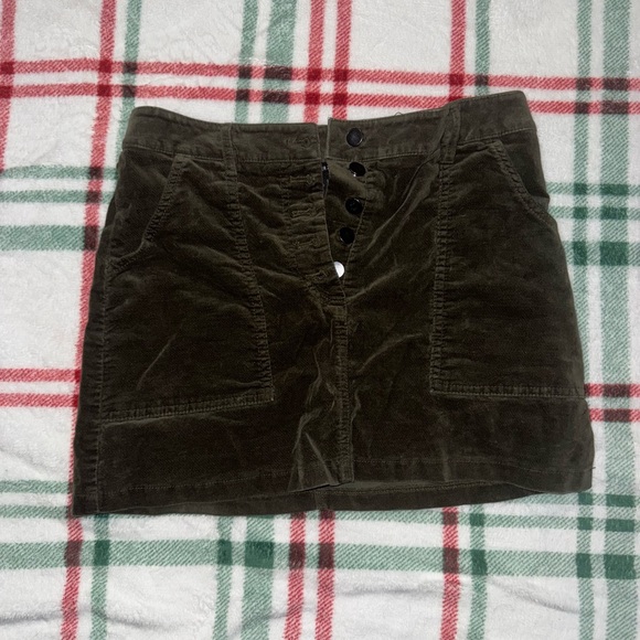 Green Forever 21 Mini Skirt - Picture 4 of 5